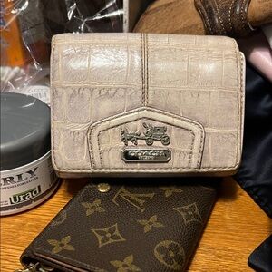 Coach Light Beige Croc Embossed Wallet